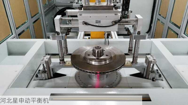 数据驱动调校：现代赛车刹车盘平衡机的智能化检测与优化特点